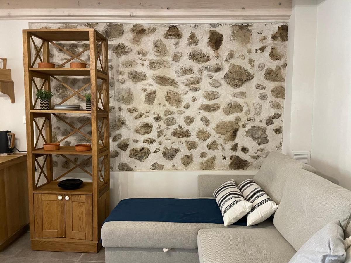 Apartamento Valeria's Sinarádes